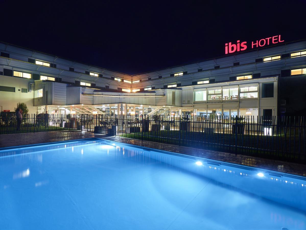 Ibis Site Du Futuroscope Hotel Шасней дю Пуату Екстериор снимка