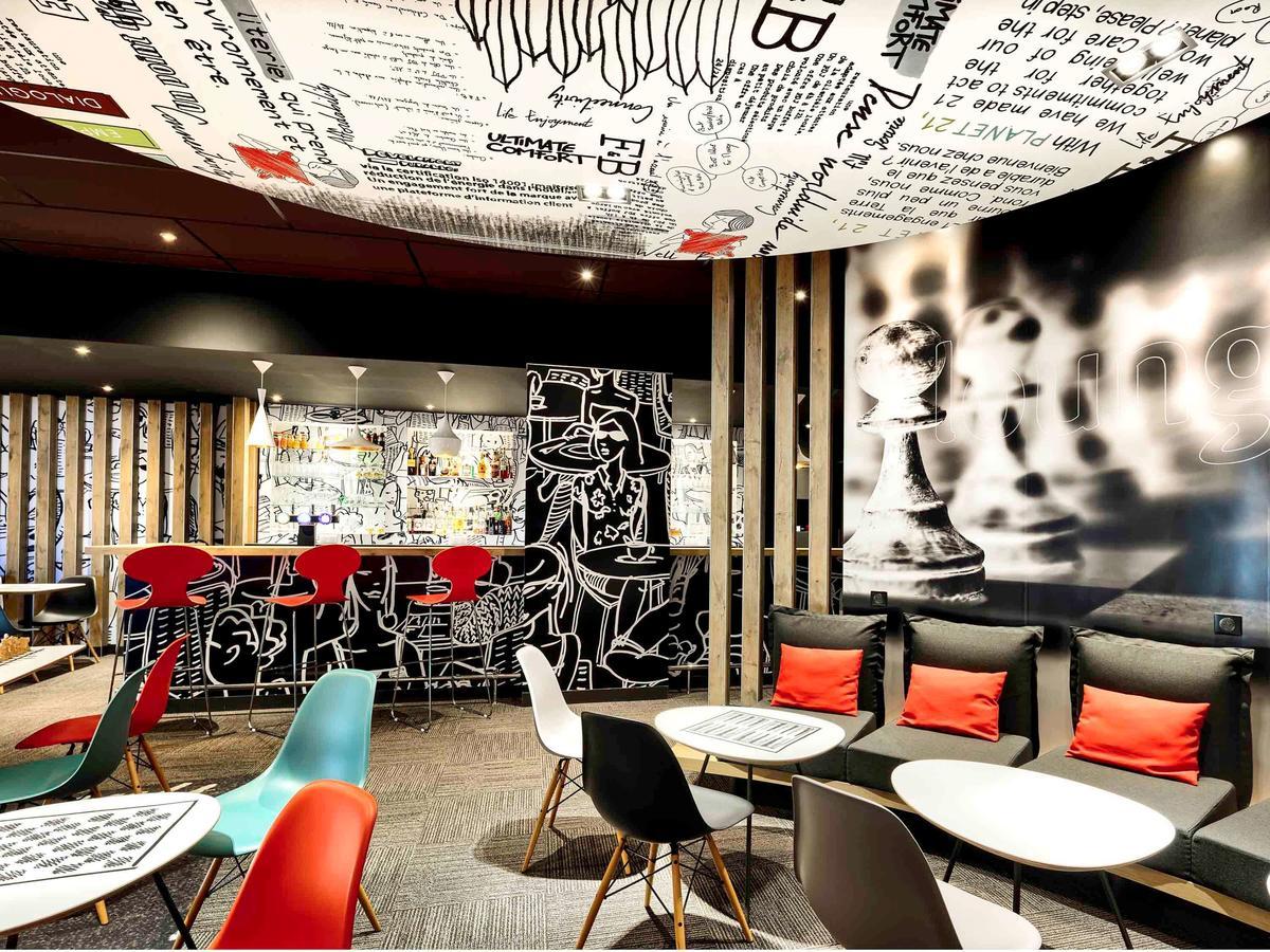 Ibis Site Du Futuroscope Hotel Шасней дю Пуату Екстериор снимка
