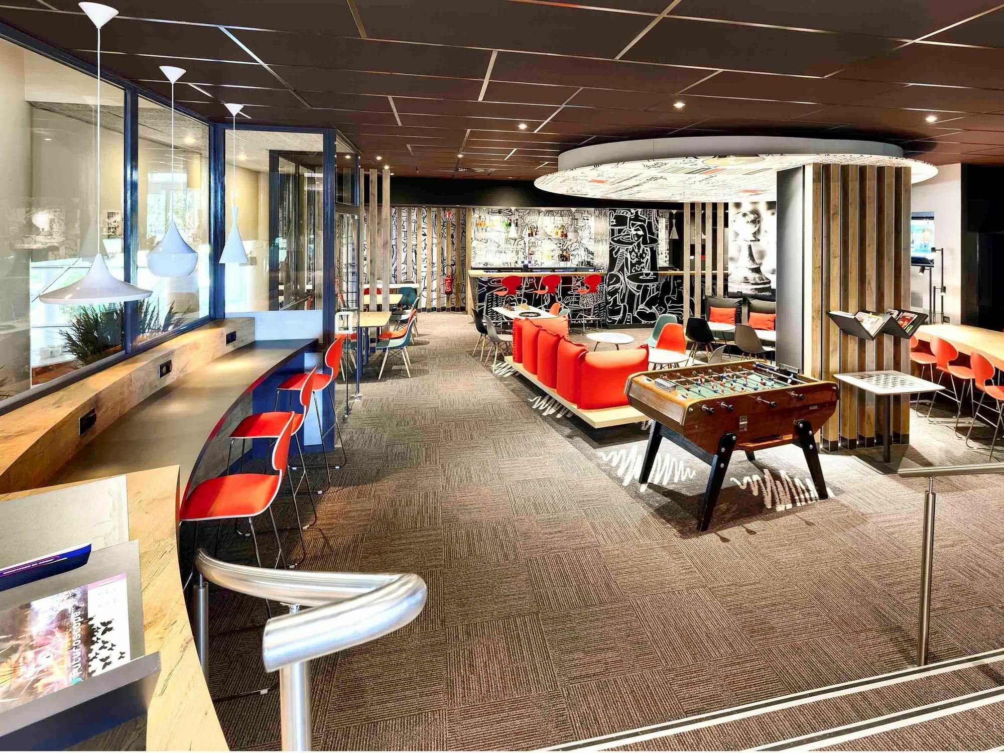 Ibis Site Du Futuroscope Hotel Шасней дю Пуату Екстериор снимка